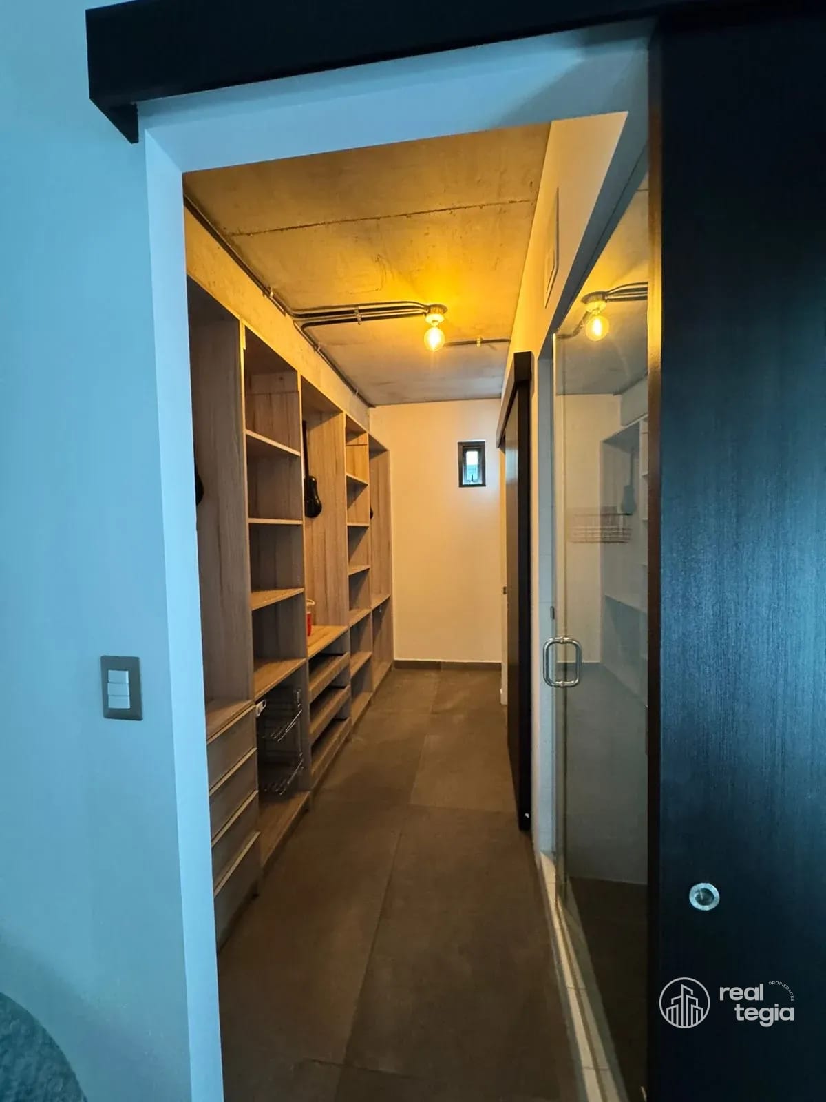 Apartamento en Shift Zona 16 — Apartamento en Alquiler en Zona 16, Guatemala, Ciudad — foto 8 de 12