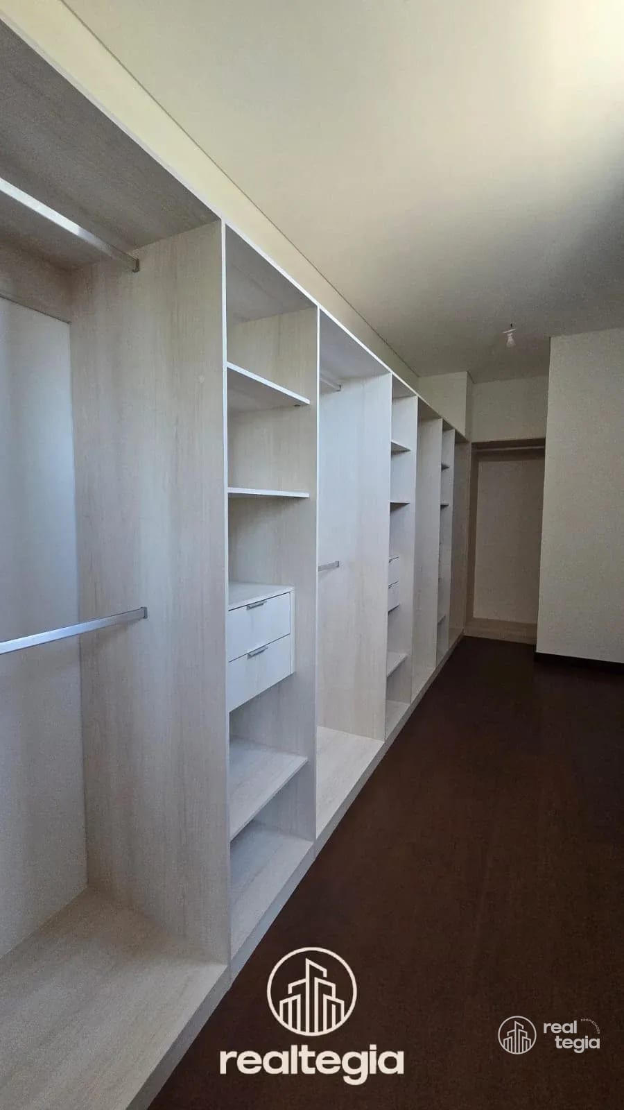 Apartamento Nogales de Cayalá Zona 16 — Apartamento en Alquiler en Zona 16, Guatemala, Ciudad — foto 15 de 16