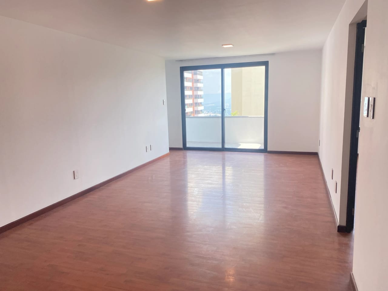 Apartamento en Renta Zona 14 cod.CA36499 — Apartamento en Alquiler en Zona 14, Guatemala, Ciudad — foto 2 de 6