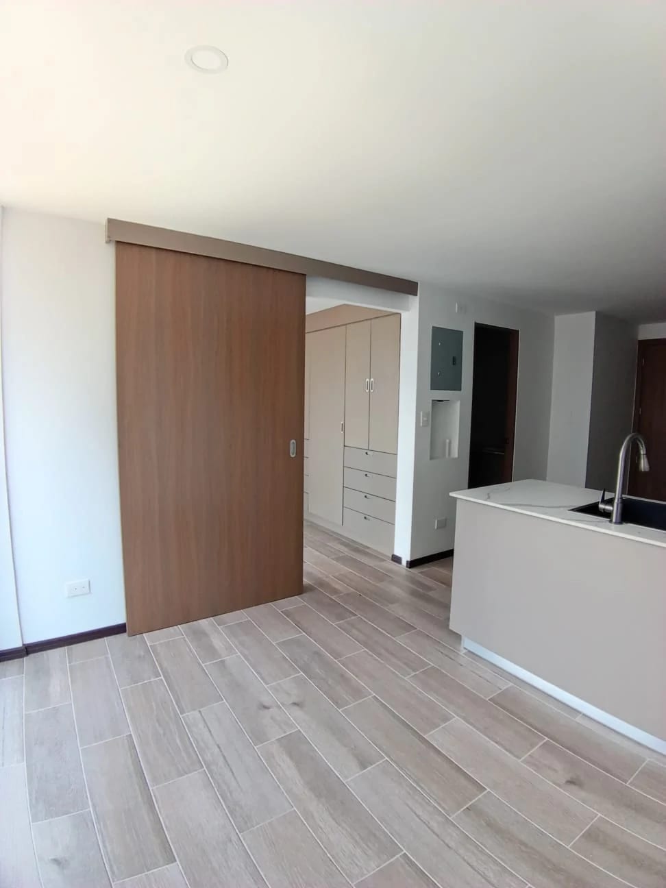 Apartamento en Venta Zona 10 Ideal Inversionista COD.CA36775 — Apartamento en Venta en Zona 10, Guatemala, Ciudad — foto 7 de 16