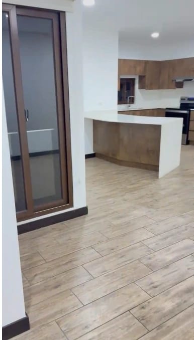 Apartamento en Renta Zona 10 cod.DA36844 — Apartamento en Alquiler en Zona 10, Guatemala, Ciudad — foto 2 de 13