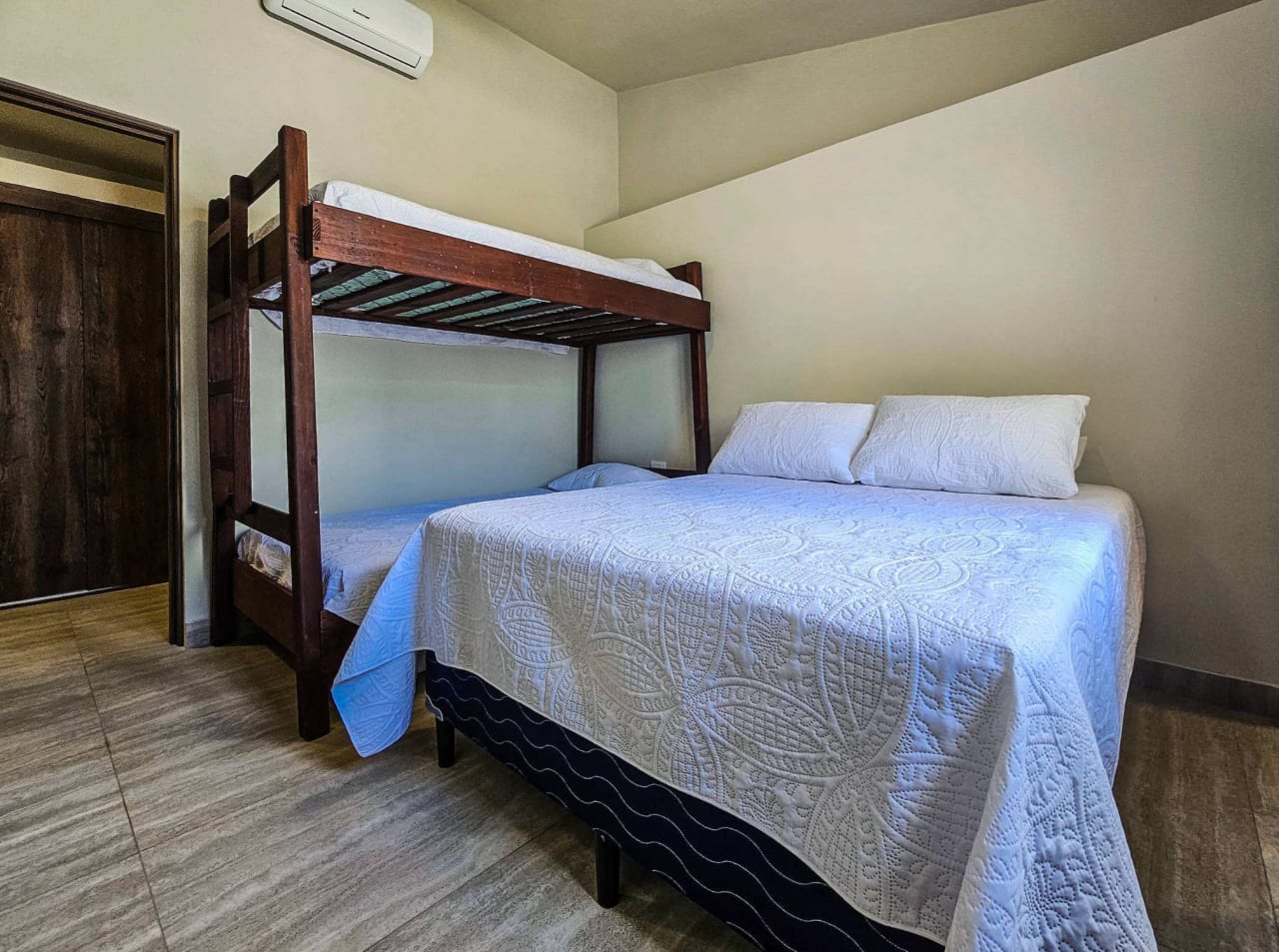 Villa en VENTA en Likin Puerto Quetzal, Escuintla — Casa vacacional en Venta en Likin, Puerto Quetzal, Escuintla — foto 13 de 17