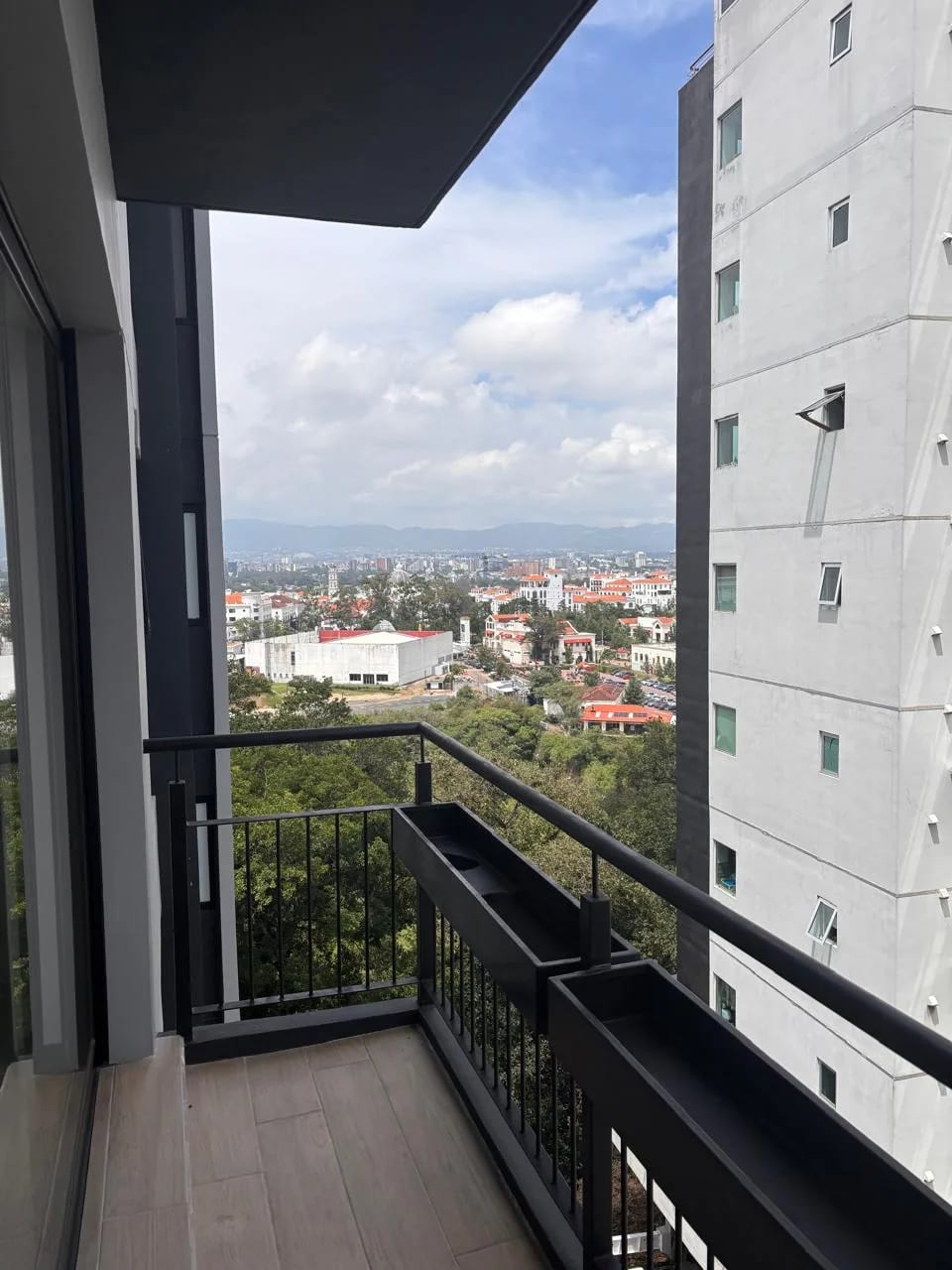 Apartamento en ALQUILER en VilaBosque 34 Kanajuyu zona 16 — Apartamento en Alquiler en Zona 16, Guatemala, Ciudad — foto 5 de 13