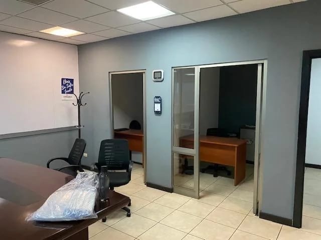 Oficina en Venta Edificio Dubai Center zona 10 — Oficina en Venta en Dubai Center, Zona 10, Guatemala, Ciudad — foto 3 de 8