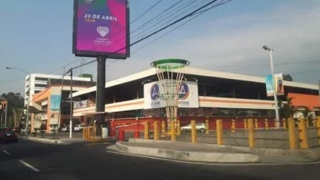Local en Renta C.C Galerías del Sur — Local en Alquiler en Zona 11, Guatemala, Ciudad — foto 1 de 2
