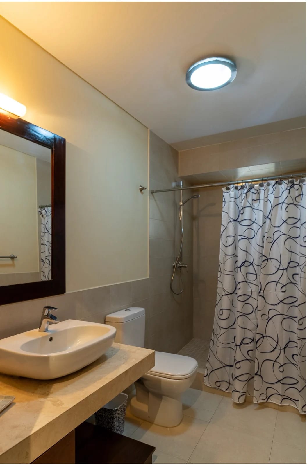 APARTAMENTO EN RENTA – EDIFICIO COBELLA, ZONA 14 — Apartamento en Alquiler en Cobella, Zona 14, Guatemala, Ciudad — foto 8 de 10