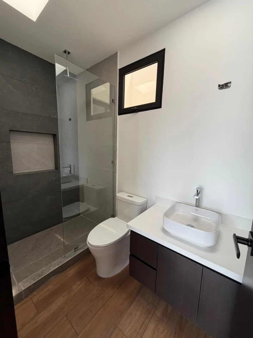 CASA NUEVA PARA ESTRENAR – EL TAJÍN KM 18 CES — Casa en Venta en El Tajin, Carretera a El Salvador, Guatemala, Ciudad — foto 9 de 17