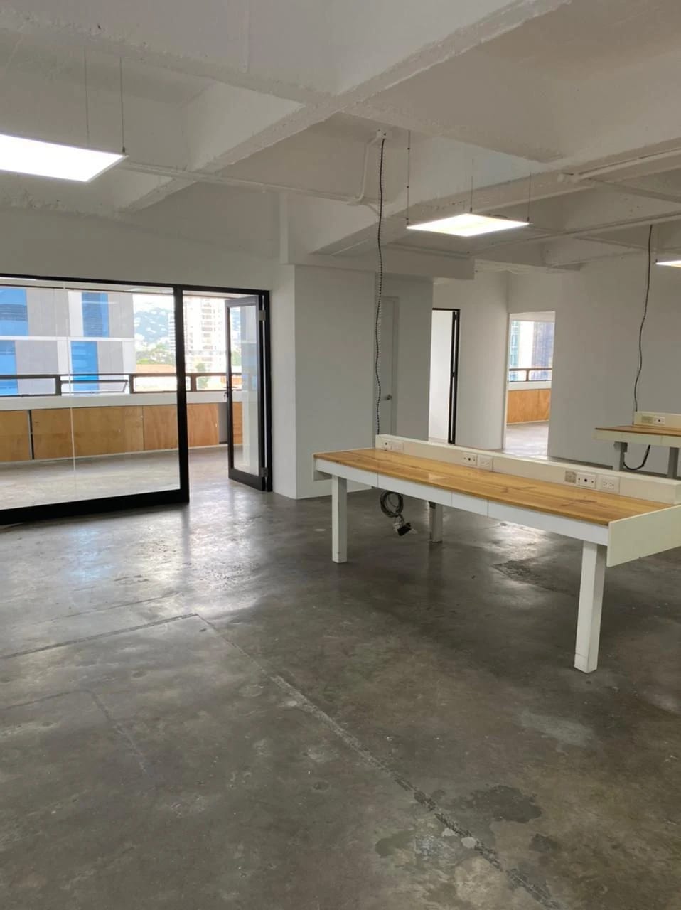 Oficina en Renta Géminis 10 — Oficina en Alquiler en Géminis 10, Zona 10, Guatemala, Ciudad — foto 2 de 7