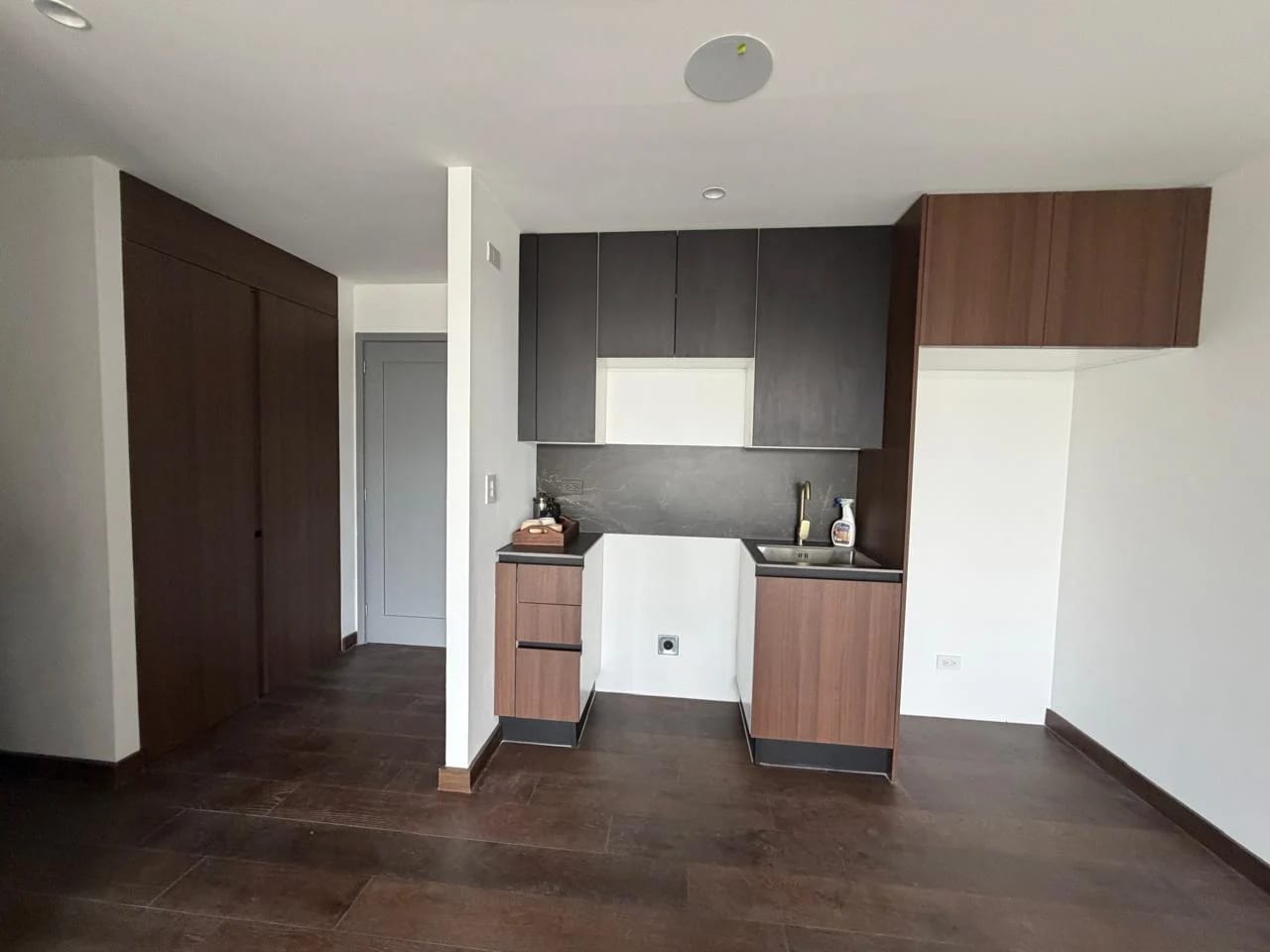Apartamento en Venta – Atarah, Zona 10 — Apartamento en Venta en Atarah, Zona 10, Guatemala, Ciudad — foto 10 de 17