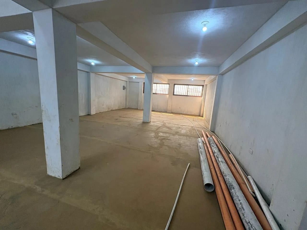 EDIFICIO NUEVO DE TRES NIVELES EN VENTA – AVENIDA BOLÍVAR — Edificio en Venta en Zona 8, Guatemala, Ciudad — foto 4 de 8