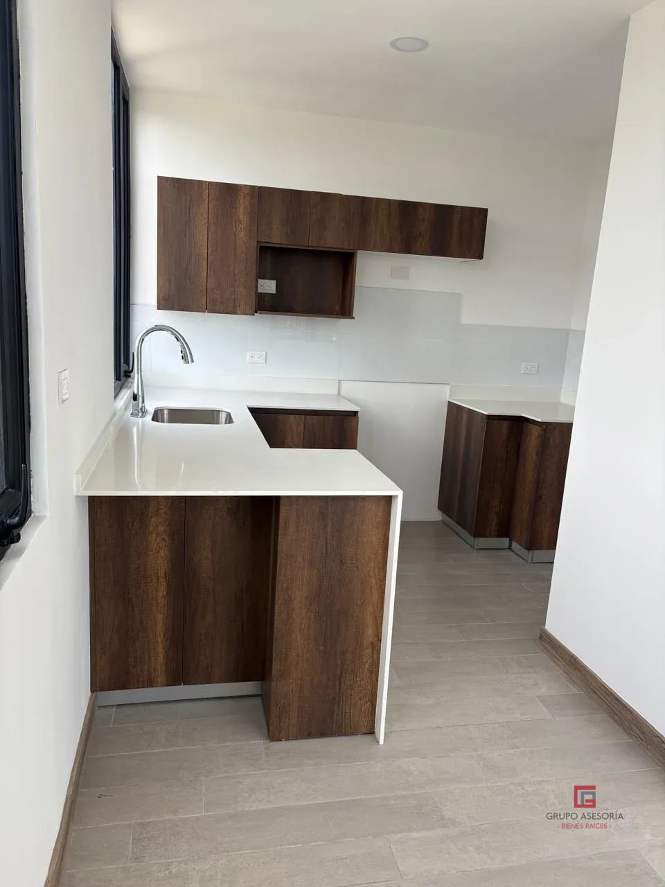 Apartamento Nuevo en alquiler Providencia zona 13 — Apartamento en Alquiler en Providencia Apartamentos, Zona 13, Guatemala, Ciudad — foto 5 de 17