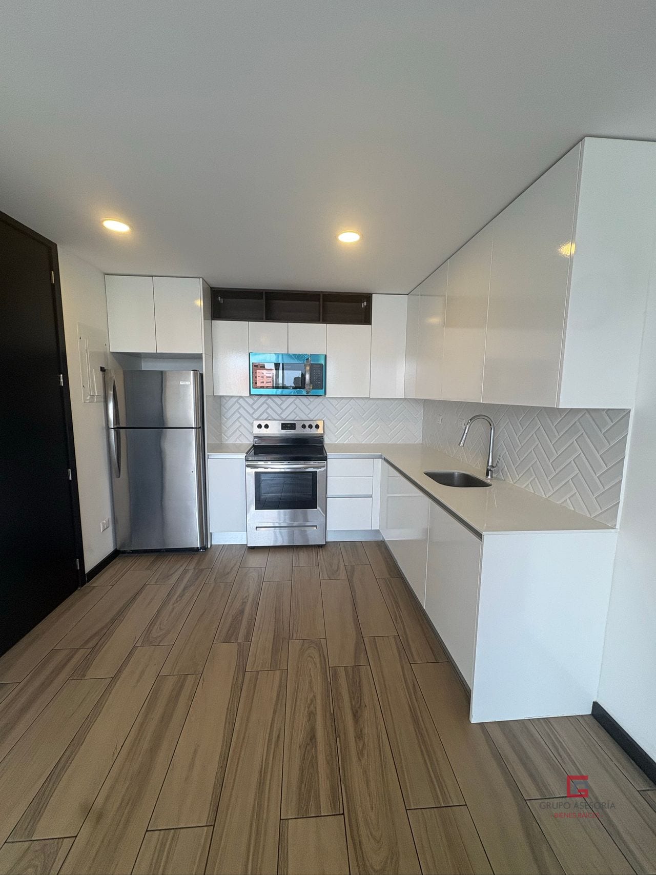 Hermoso apartamento en Cassia zona 15 — Apartamento en Alquiler en Cassia, Zona 15, Guatemala, Ciudad — foto 4 de 17