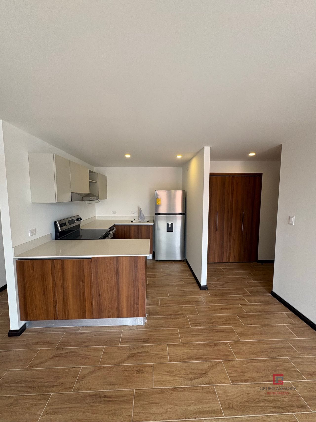 Apartamento nuevo en renta Essenza zona 13 — Apartamento en Alquiler en Essenza, Zona 13, Guatemala, Ciudad — foto 2 de 17