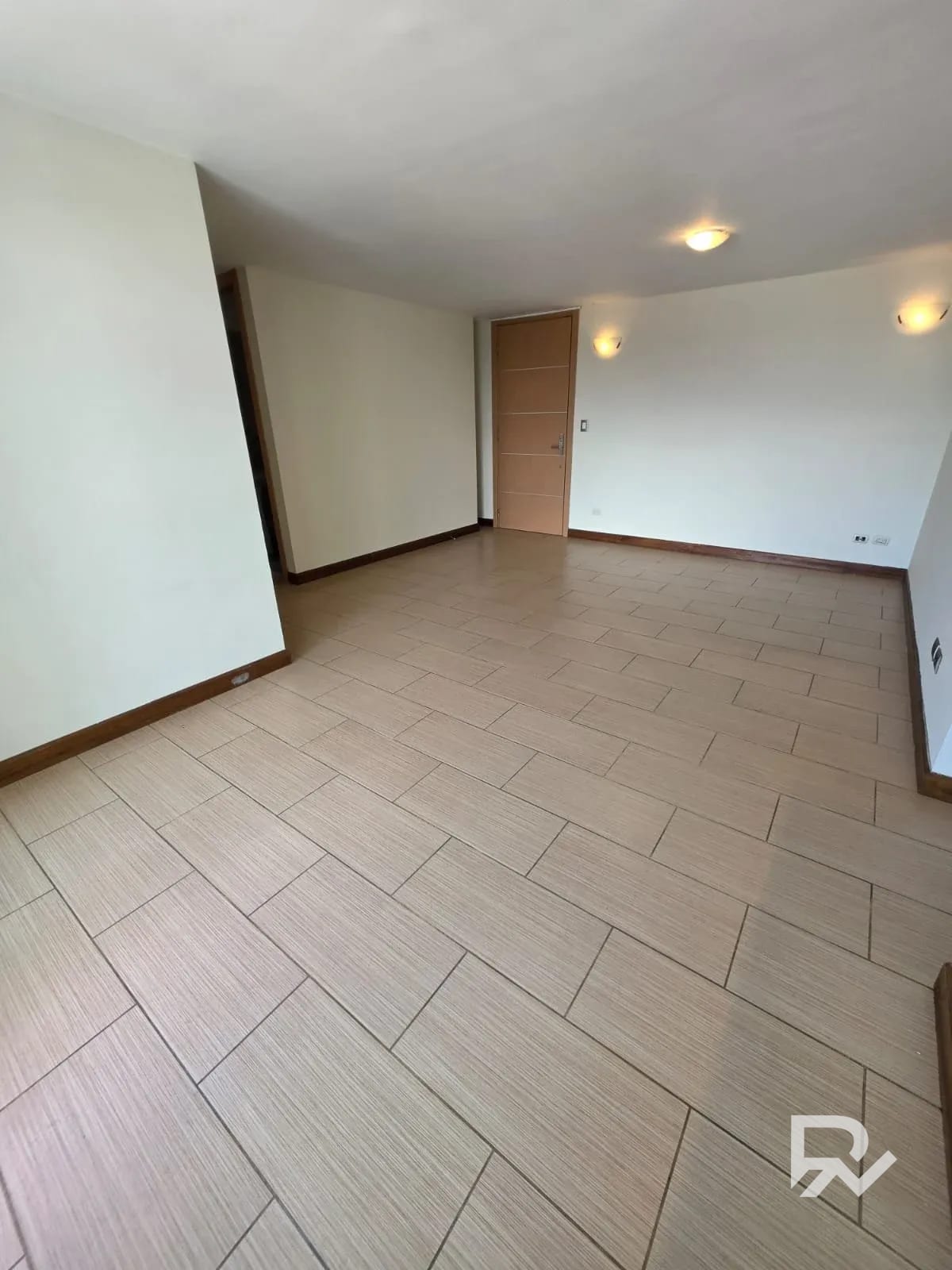 Apartamento en Renta | Condado la Villa Zona 14 — Apartamento en Alquiler en Zona 14, Guatemala, Ciudad — foto 11 de 17