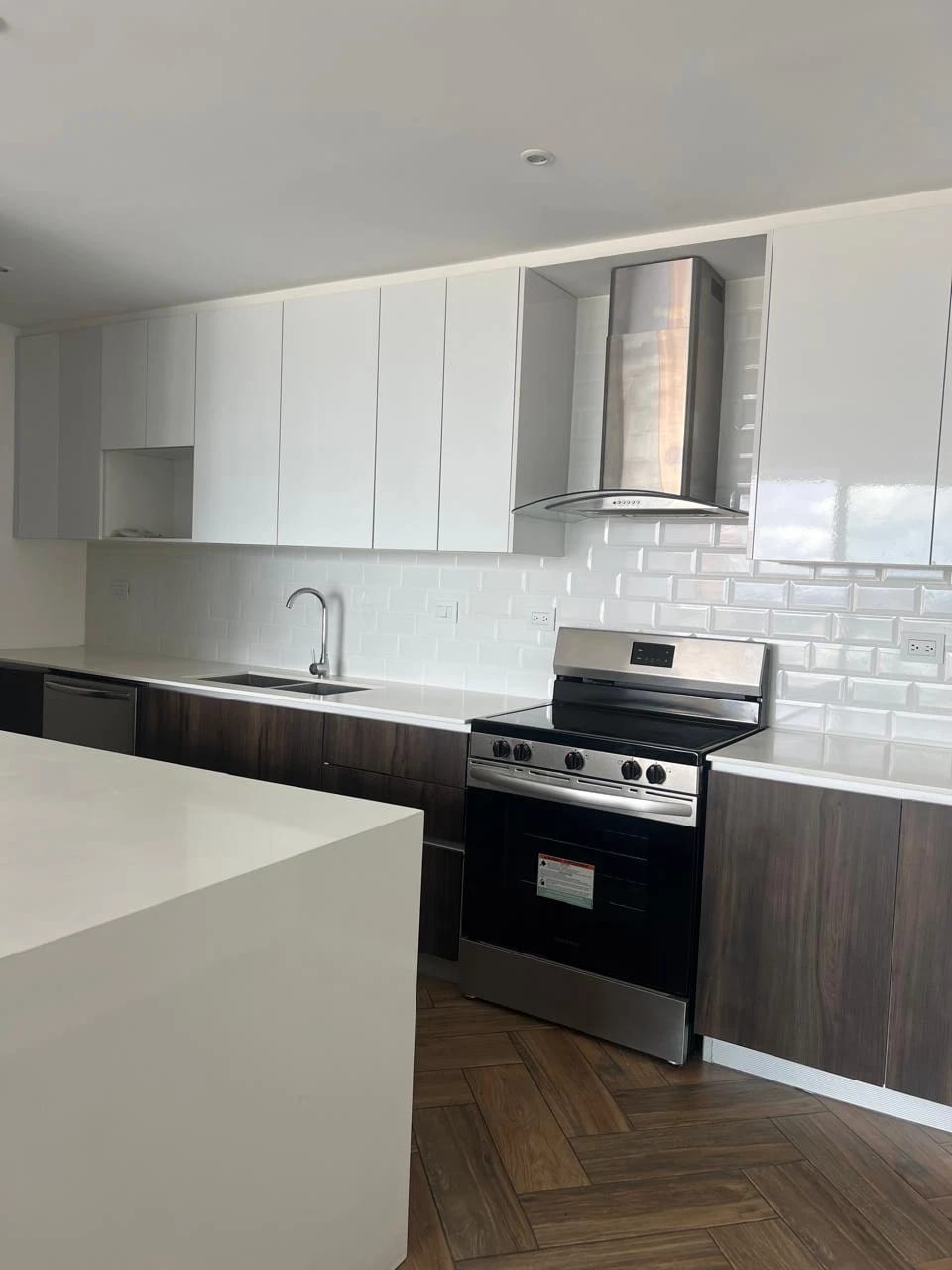 Apartamento en Venta | Edificio Naori, Zona 10 — Apartamento en Venta en Naori, Zona 10, Guatemala, Ciudad — foto 5 de 17