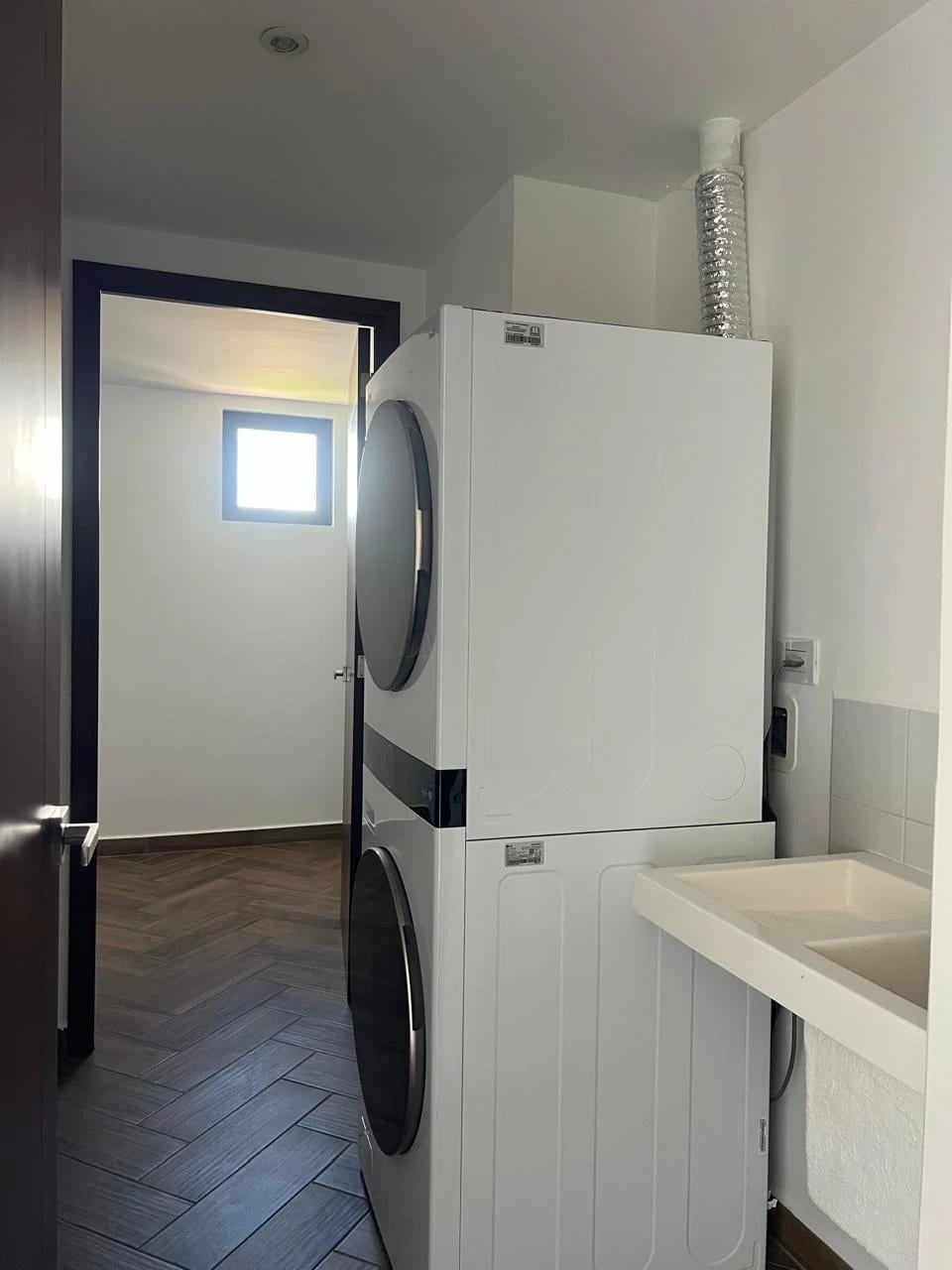 Apartamento en Venta | Edificio Naori, Zona 10 — Apartamento en Venta en Naori, Zona 10, Guatemala, Ciudad — foto 7 de 17