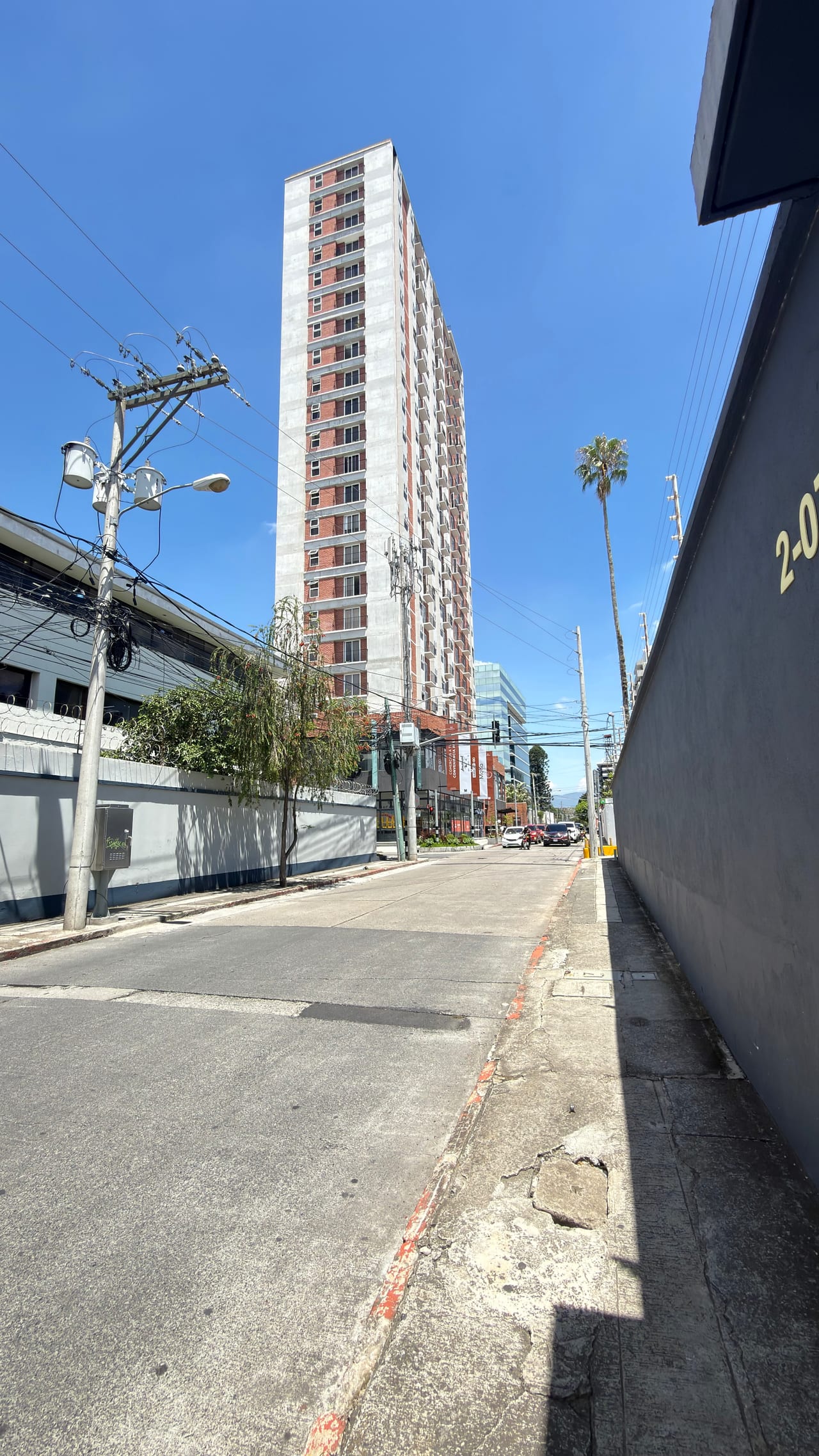 APARTAMENTO EN RENTA AMUEBLADO Z.10 FIAMENE — Apartamento en Alquiler en Fiamene, Zona 10, Guatemala, Ciudad — foto 10 de 10