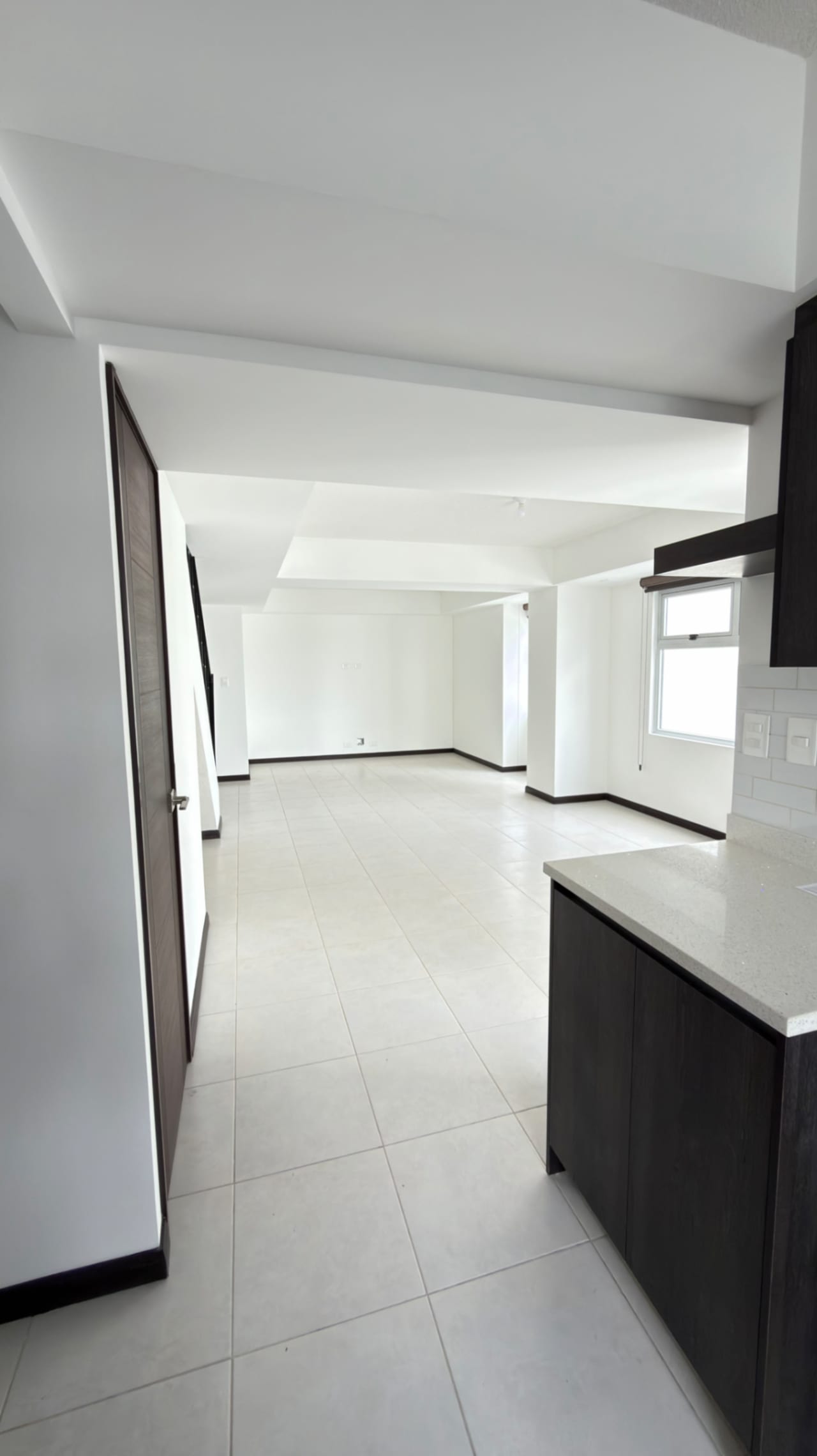 RENTA DE VILLA EN CONDADO NARANJO SERENA — Apartamento en Alquiler en Condado Naranjo, Zona 4 Mixco, Guatemala, Ciudad — foto 1 de 17