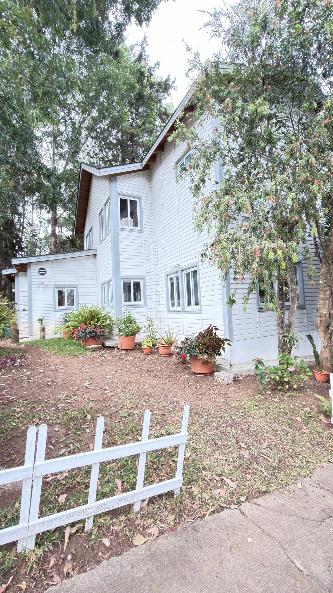CASA GRANDE EN MADERA/ Ubicada a 500 mts del Club Campestre La Montaña — Casa en Venta en Club Campestre La Montaña, Zona 6 Mixco, Guatemala, Ciudad — foto 13 de 14