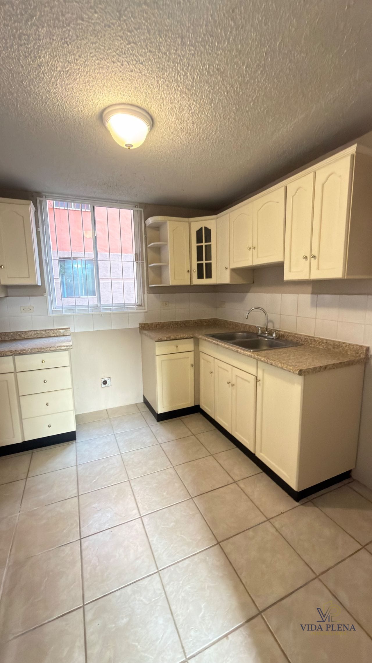 VENTA DE APARTAMENTO Z.11 Cañadas de Mariscal — Apartamento en Venta en Cañadas de Mariscal, Zona 11, Guatemala, Ciudad — foto 4 de 15