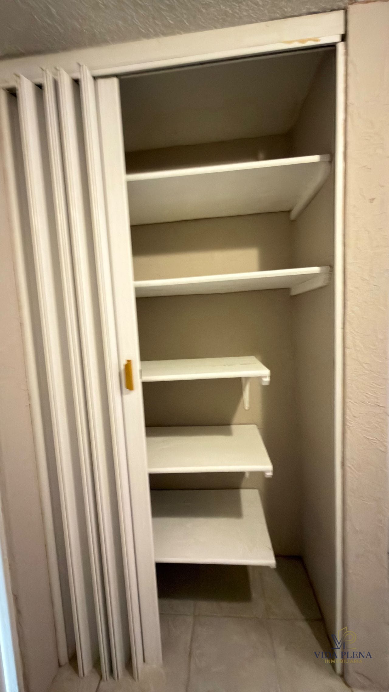 VENTA DE APARTAMENTO Z.11 Cañadas de Mariscal — Apartamento en Venta en Cañadas de Mariscal, Zona 11, Guatemala, Ciudad — foto 5 de 15