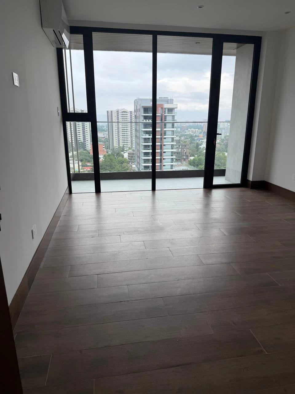 Alquilo Apartamento en Gaura — Apartamento en Alquiler en Zona 15, Guatemala, Ciudad — foto 3 de 9