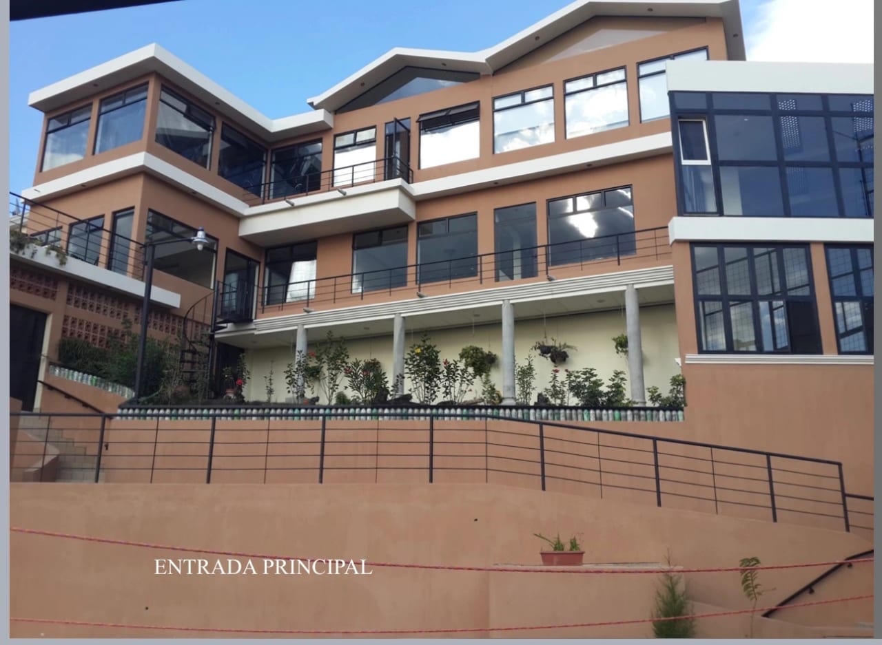 BAJO DE PRECIO ¿buscas la Casa Ideal? Esta Es. — Casa en Venta en Bellas Luces, Santa Catarina Pinula, Guatemala, Ciudad — foto 1 de 6