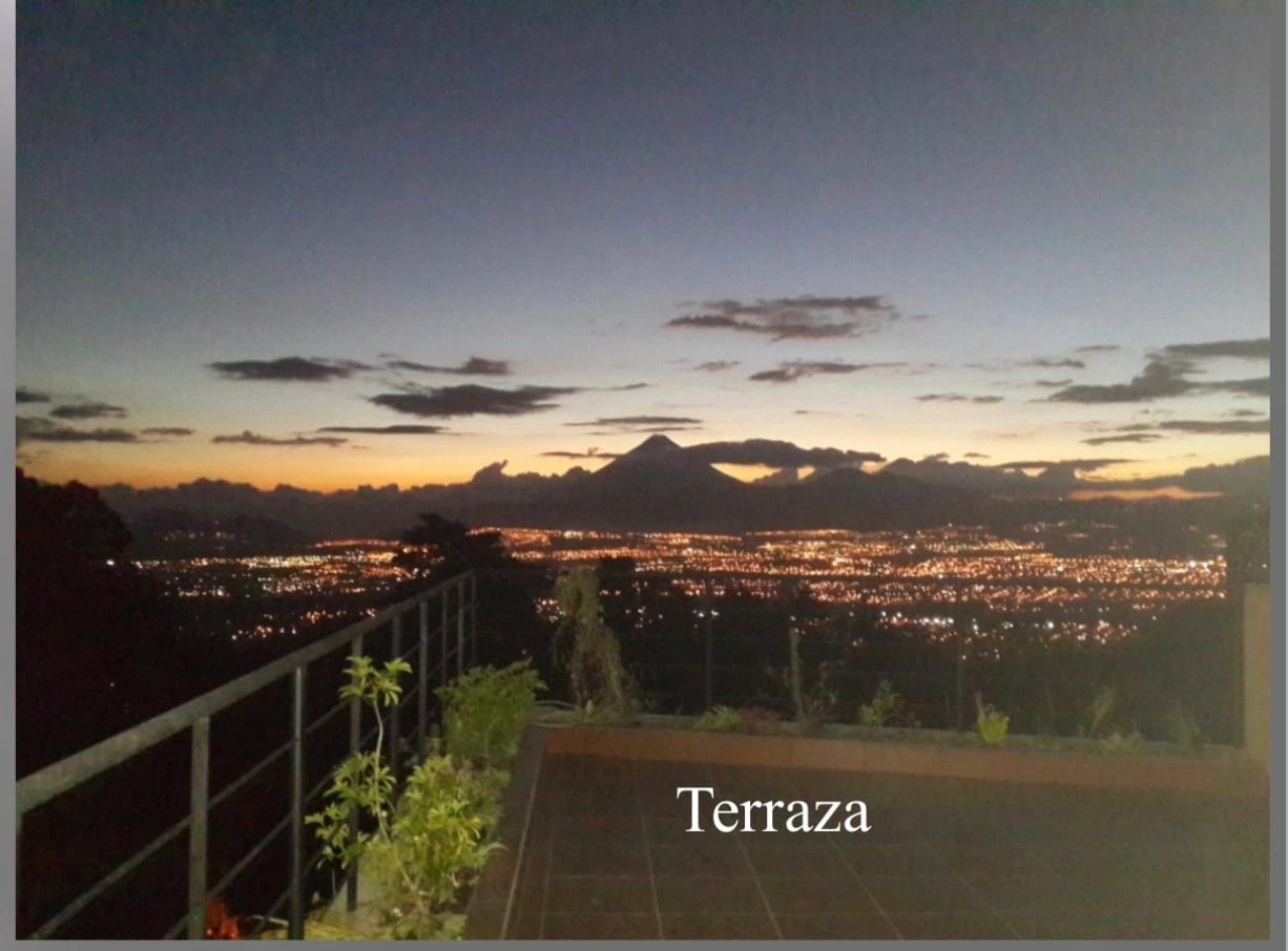 BAJO DE PRECIO ¿buscas la Casa Ideal? Esta Es. — Casa en Venta en Bellas Luces, Santa Catarina Pinula, Guatemala, Ciudad — foto 5 de 6