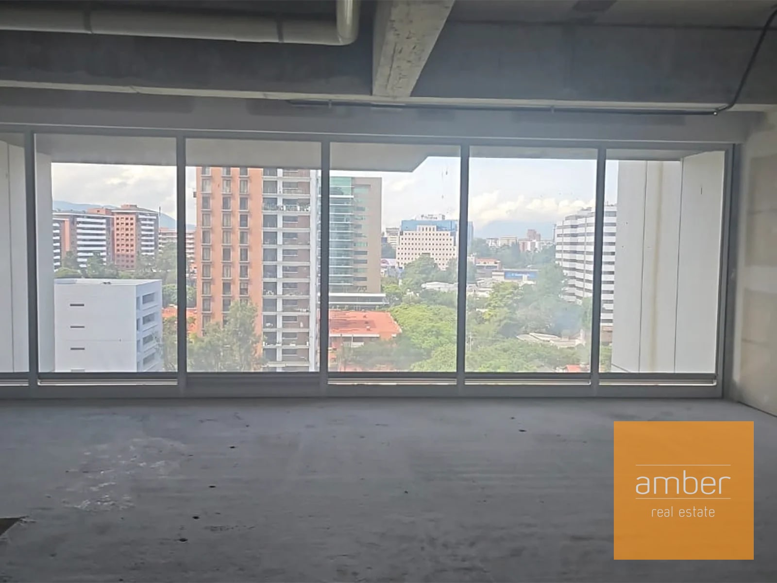 Oficina en Vasanta, zona 10 - 1