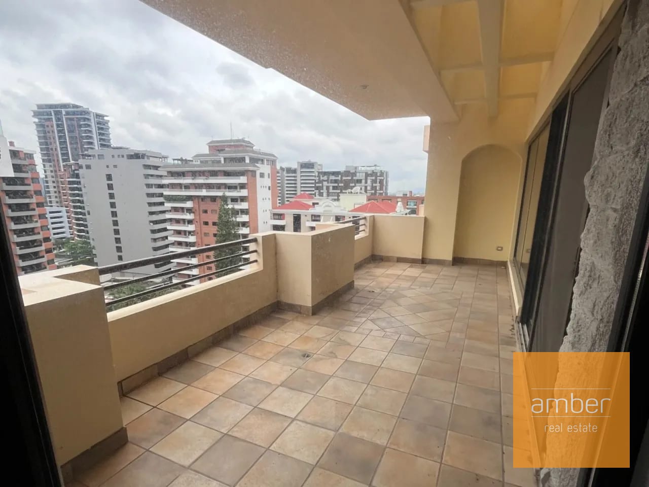 Penthouse en Torre Castelar, zona 14 — Apartamento en Venta en Torre Castelar, Zona 10, Guatemala, Ciudad — foto 8 de 8