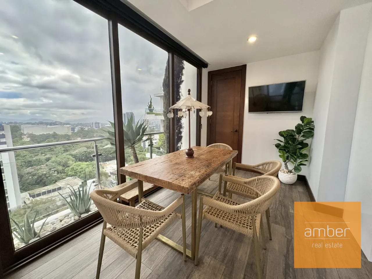 Apartamento en zona 15 — Apartamento en Venta en Zona 15, Guatemala, Ciudad — foto 2 de 15