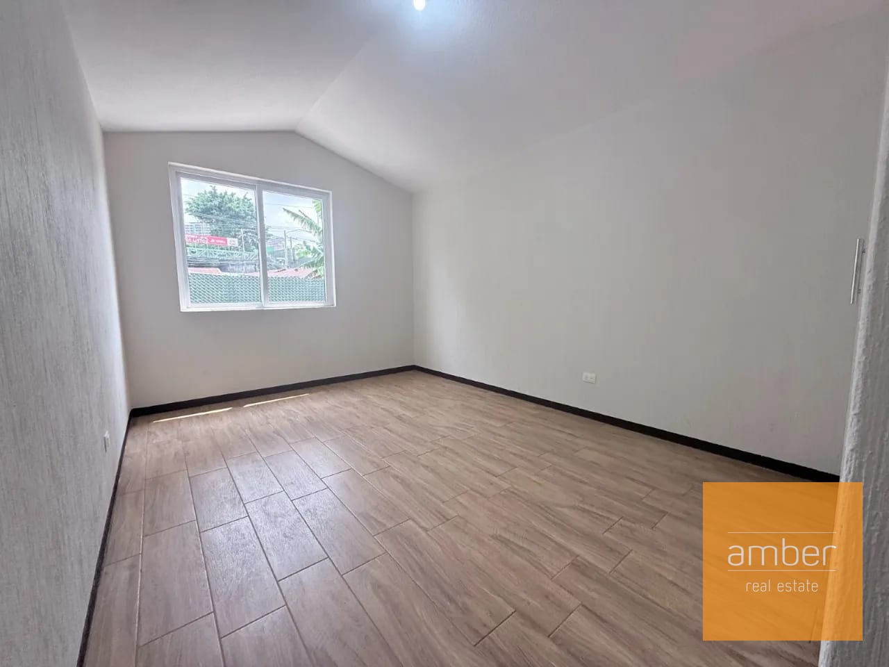 Casa en Condominio San Sebastián, zona 13 — Casa en Alquiler en Zona 13, Guatemala, Ciudad — foto 3 de 8