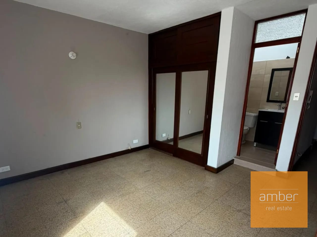 Casa en zona 1 — Casa en Venta en Zona 1, Guatemala, Ciudad — foto 4 de 8