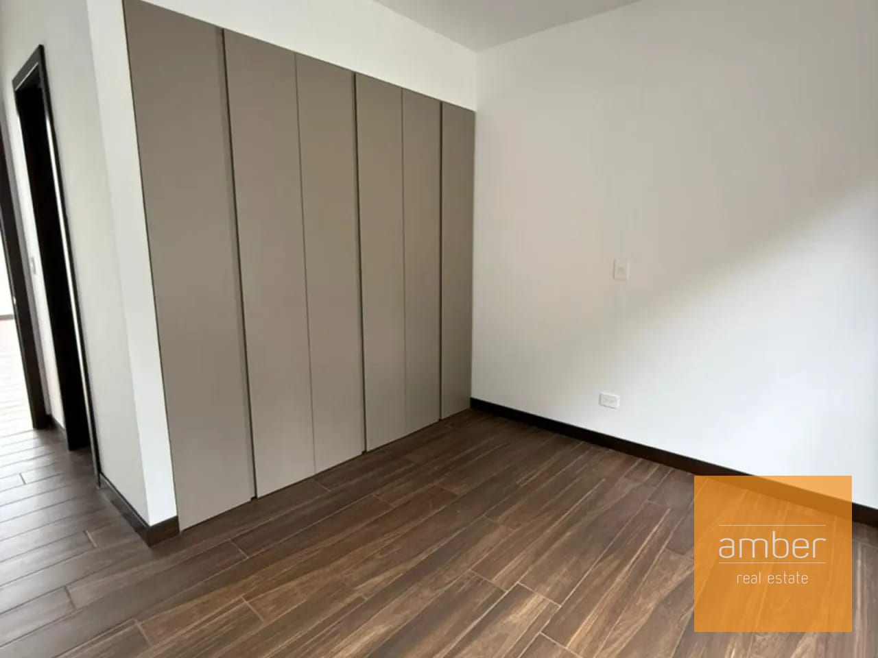 Casa en Lugana San Isidro, zona 16 — Casa en Alquiler en Zona 16, Guatemala, Ciudad — foto 4 de 5