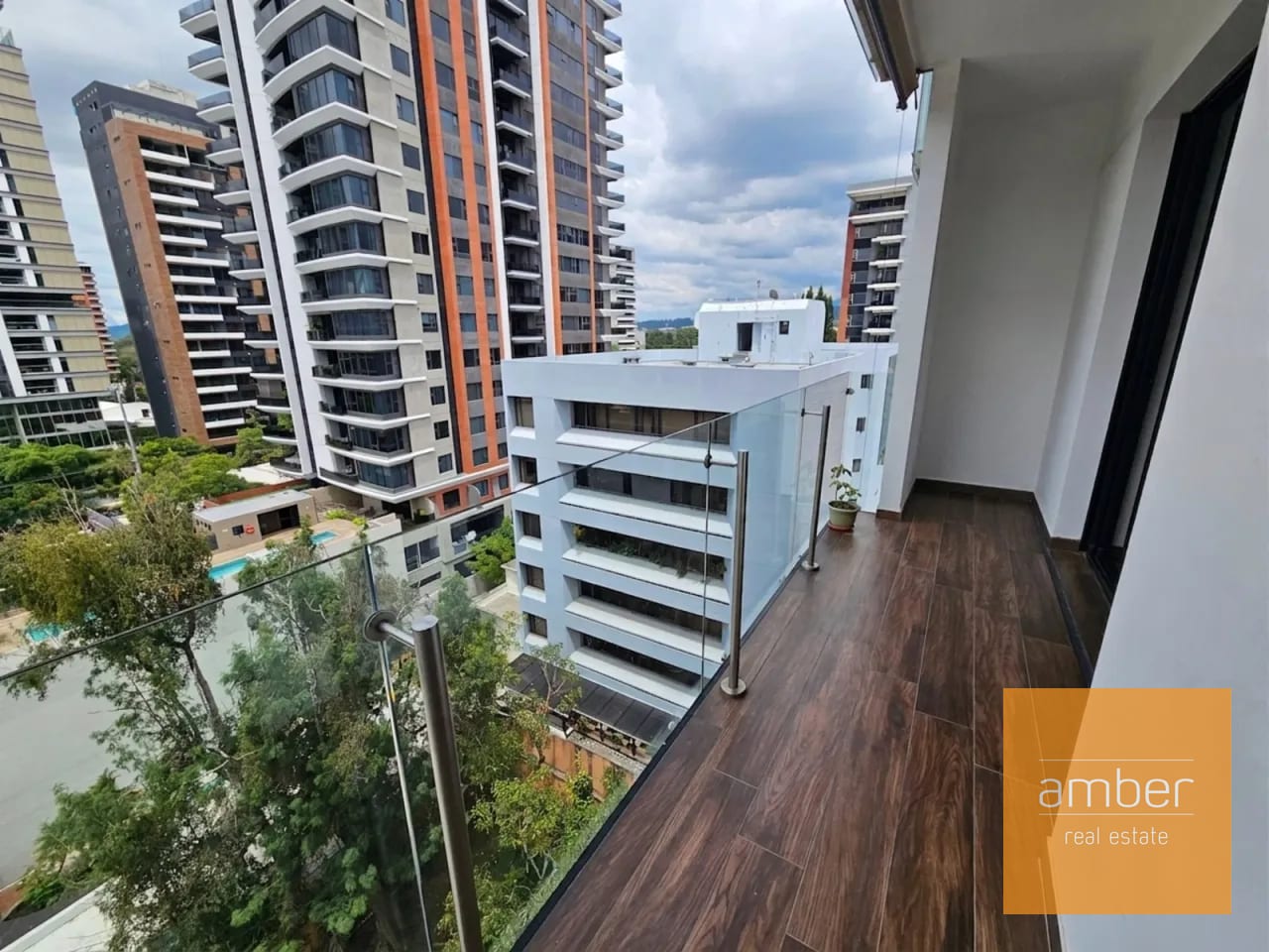 Apartamento en Casa Clara, zona 10 — Apartamento en Venta en Casa Clara, Zona 10, Guatemala, Ciudad — foto 7 de 15