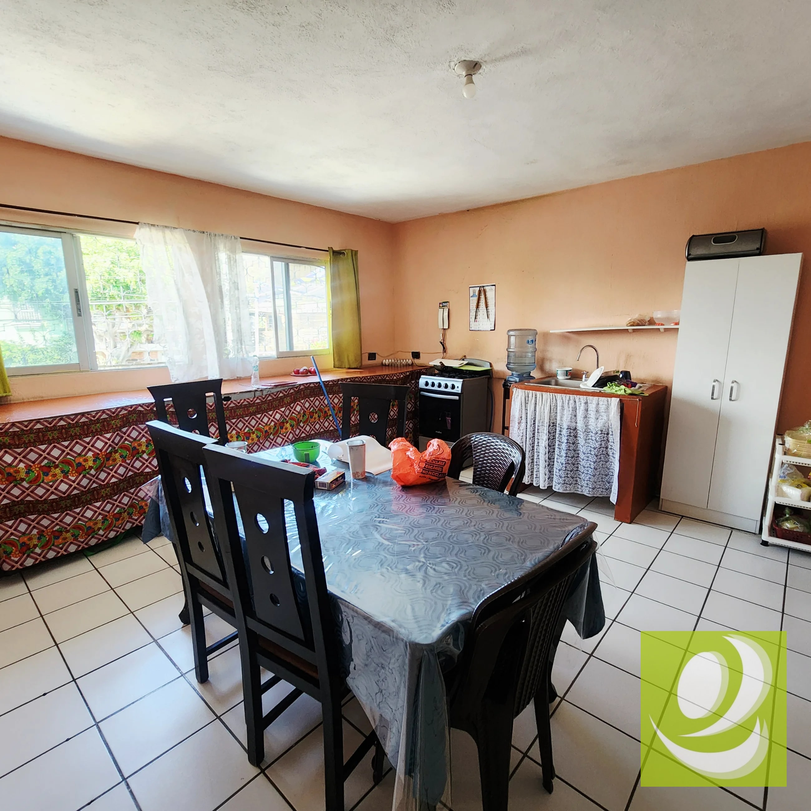 En Venta Casa en la Atlantida zona 18 - 2