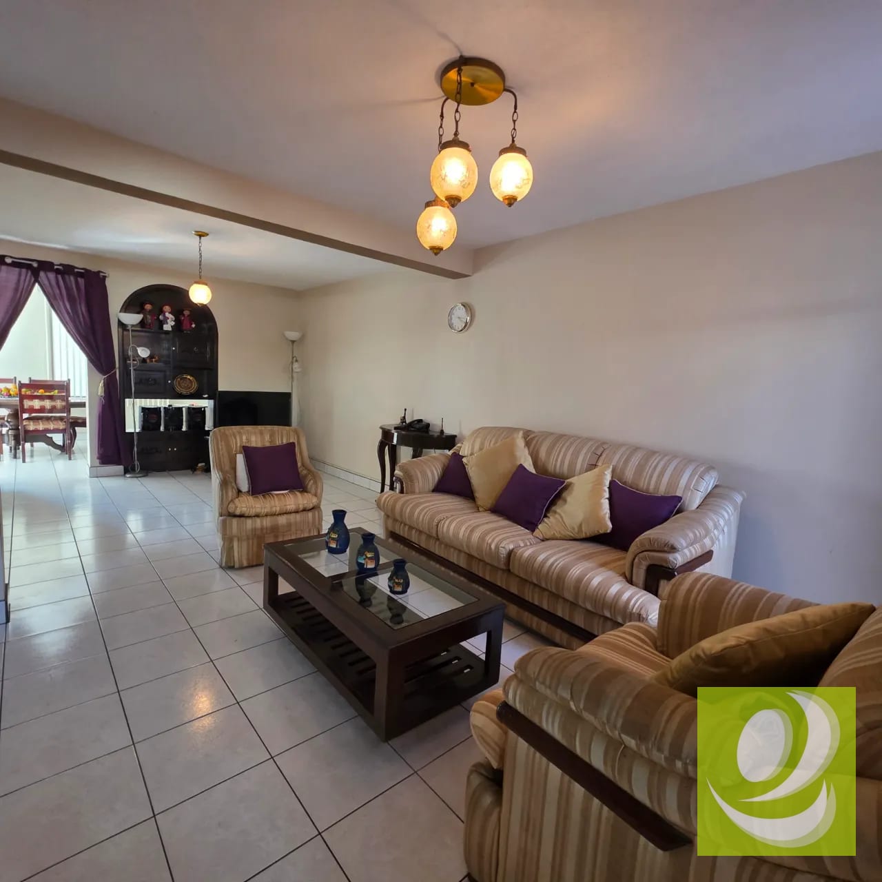 Vendo casa comercial en Valle del Sol Z. 4 de Mixco — Casa en Venta en Bosques de San Nicolás, Zona 4 Mixco, Guatemala, Ciudad — foto 2 de 11