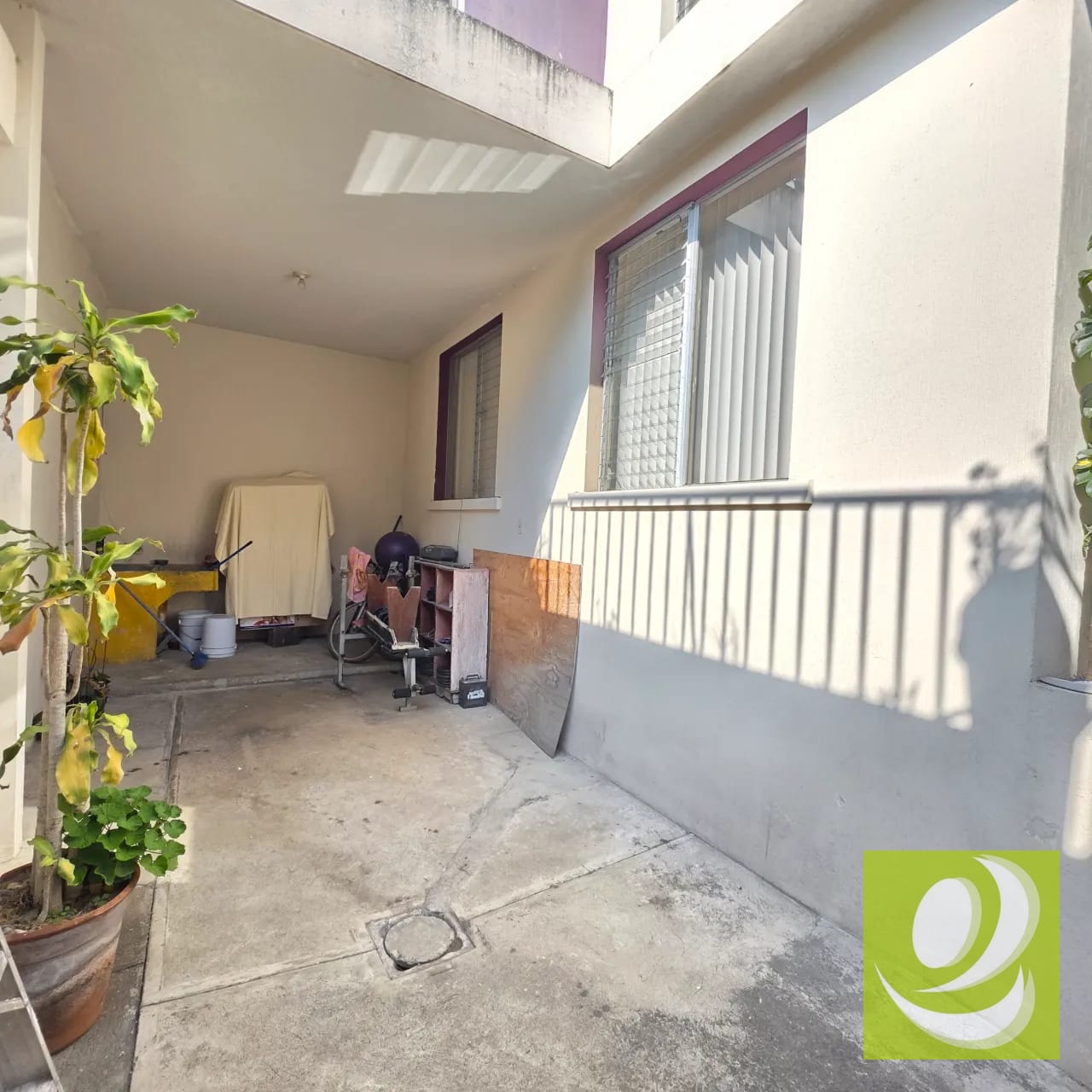 Vendo casa comercial en Valle del Sol Z. 4 de Mixco — Casa en Venta en Bosques de San Nicolás, Zona 4 Mixco, Guatemala, Ciudad — foto 4 de 11