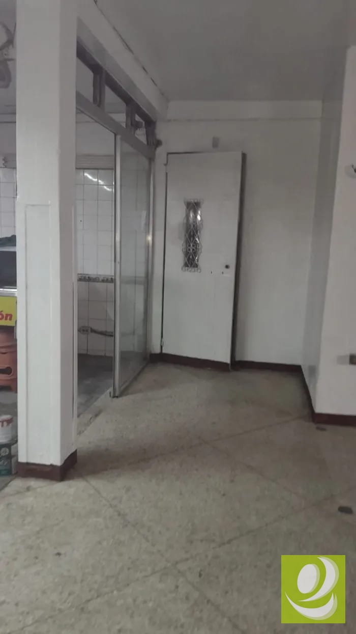 🏢 ¡IMPULSA TU NEGOCIO EN UNA UBICACIÓN ESTRATÉGICA! — Bodega / Ofibodega en Alquiler en Zona 7, Guatemala, Ciudad — foto 4 de 5