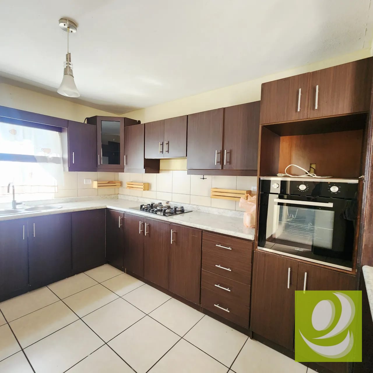 Vendo casa en Res. Los Olivos z. 18 — Casa en Venta en los olivos, Zona 18, Guatemala, Ciudad — foto 1 de 9