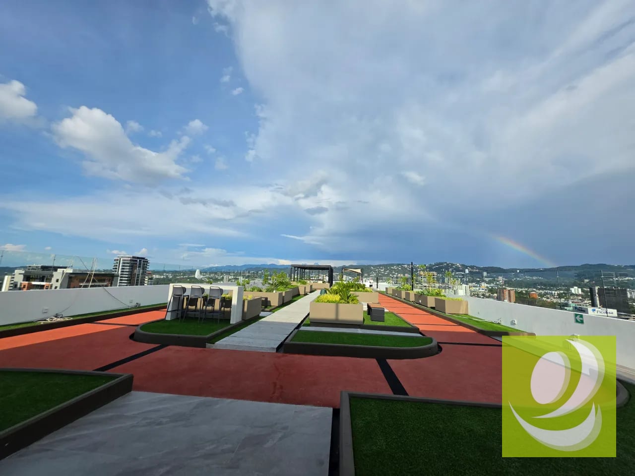 Apartamento en VENTA O RENTA zona 10 con linea blanca — Apartamento en Venta en Atarah, Zona 10, Guatemala, Ciudad — foto 14 de 17