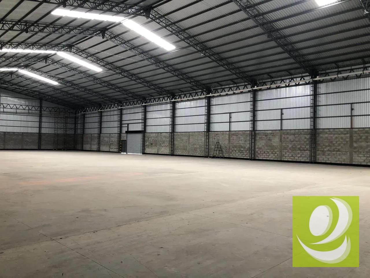 NAVE INDUSTRIAL EN RENTA | CHIMALTENANGO / SAN ANDRES ITZAPA — Bodega / Ofibodega en Alquiler en San Andrés Itzapa, Chimaltenango — foto 2 de 8