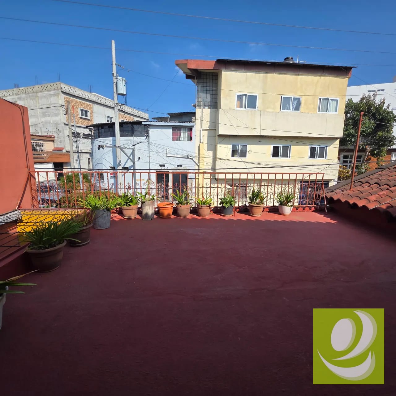 ¡Oportunidad Única! Casa Comercial en Venta en Valle del Sol, Zona 4 Mixco — Casa en Venta en Zona 4 Mixco, Guatemala, Ciudad — foto 4 de 5