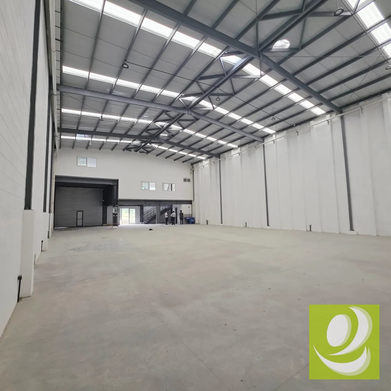 OFIBODEGA EN VENTA DENTRO DE CONDOMINIO INDUSTRIAL EN PETAPA ZONA 12 — Bodega / Ofibodega en Venta en Zona 12, Guatemala, Ciudad — foto 1 de 5
