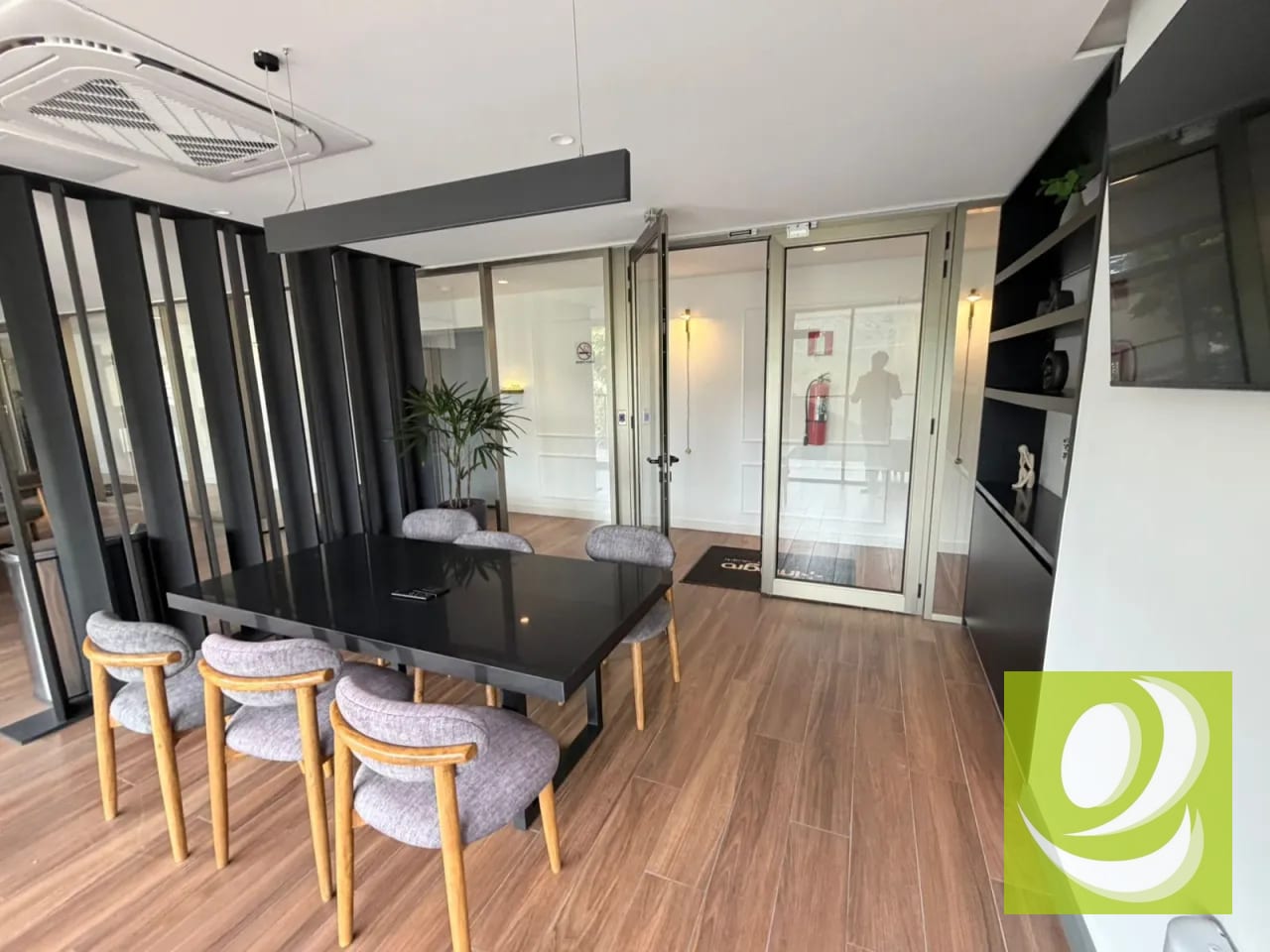 Apartamento en VENTA o en RENTA en zona 10, Edificio Atharah — Apartamento en Venta en Zona 10, Guatemala, Ciudad — foto 1 de 4