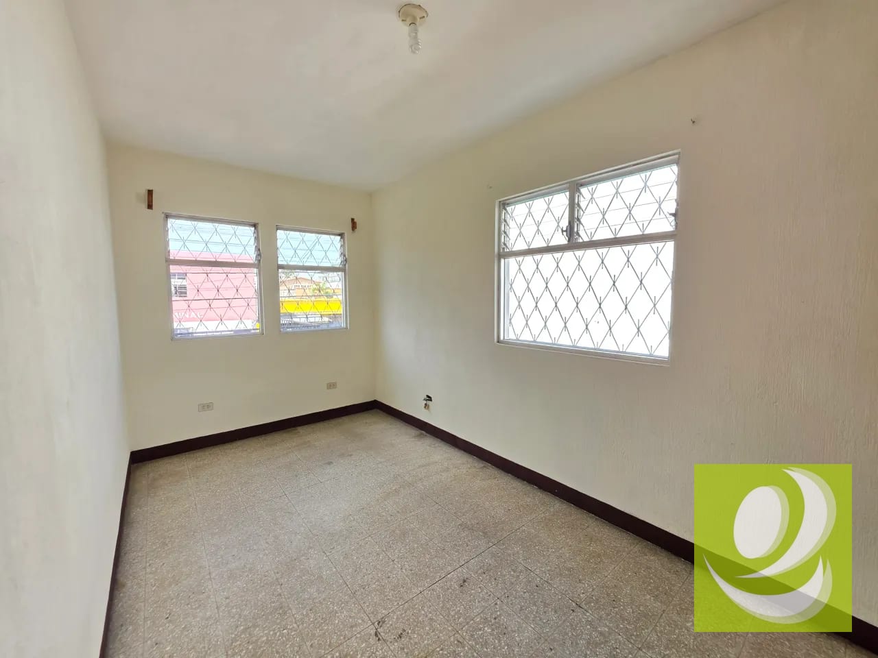 🏡 Casa de 2 Niveles en Venta – Kaminal Juyú II, Zona 7, Ciudad de Guatemala Precio de venta: Q2,200,000 Código interno: PVC-014-06-26 — Casa en Venta en Kaminaljuyú, Zona 7, Guatemala, Ciudad — foto 5 de 12