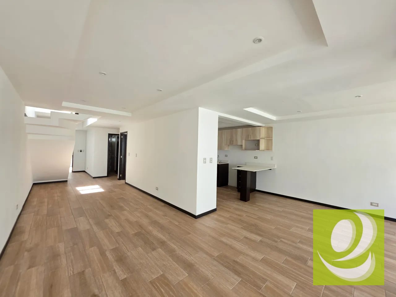 Casa de 2 Niveles en Venta – Sector B1, San Cristóbal I, Mixco, Zona 8 — Casa en Venta en Pinares de San Cristobal, Zona 8 Mixco, Guatemala, Ciudad — foto 7 de 11