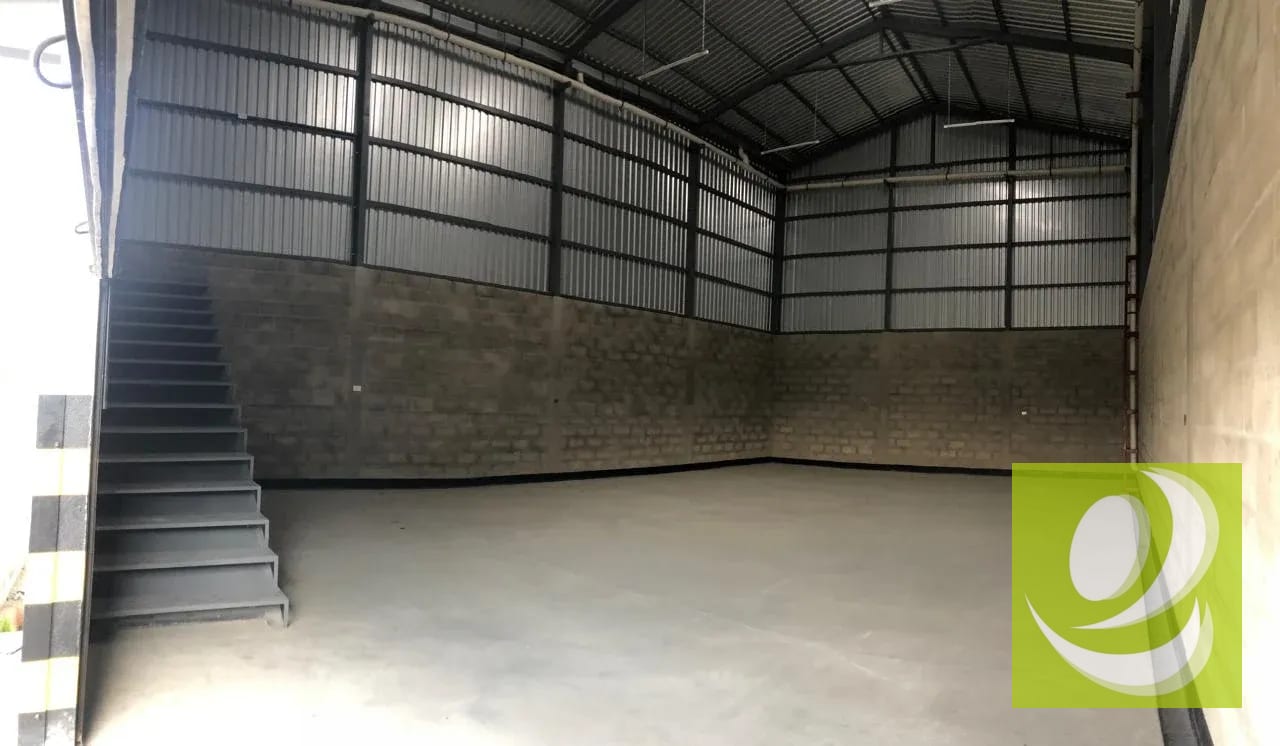 Se Renta Bodega Industrial Carretera a Occidente del País — Bodega / Ofibodega en Alquiler en San Andrés Itzapa, Chimaltenango — foto 3 de 7