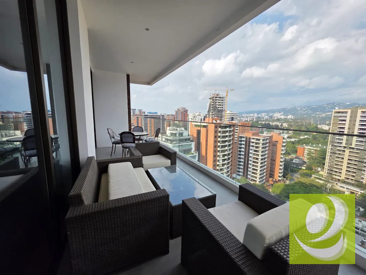 Se Vende o Renta Exclusivo Apartamento de Lujo en Zona 14 — Apartamento en Alquiler en Echo, Zona 14, Guatemala, Ciudad — foto 3 de 14