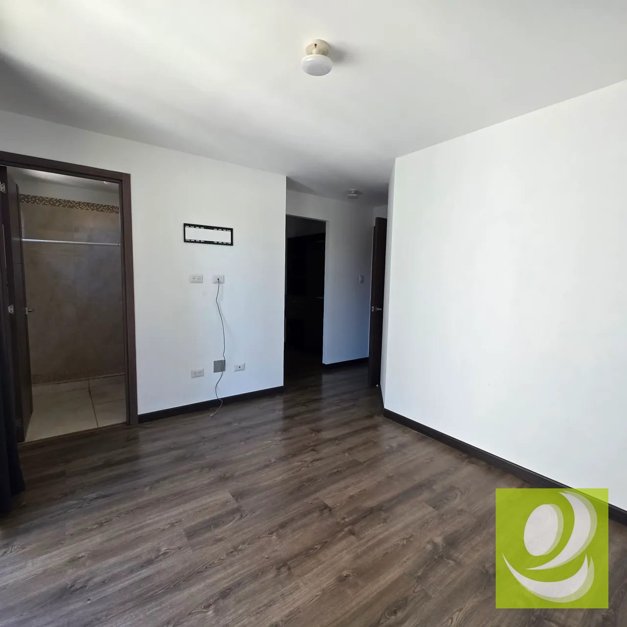 Apartamento en Venta en Edificio Di Fiori Zona 7 — Apartamento en Venta en Di Fiori, Zona 7, Guatemala, Ciudad — foto 2 de 10